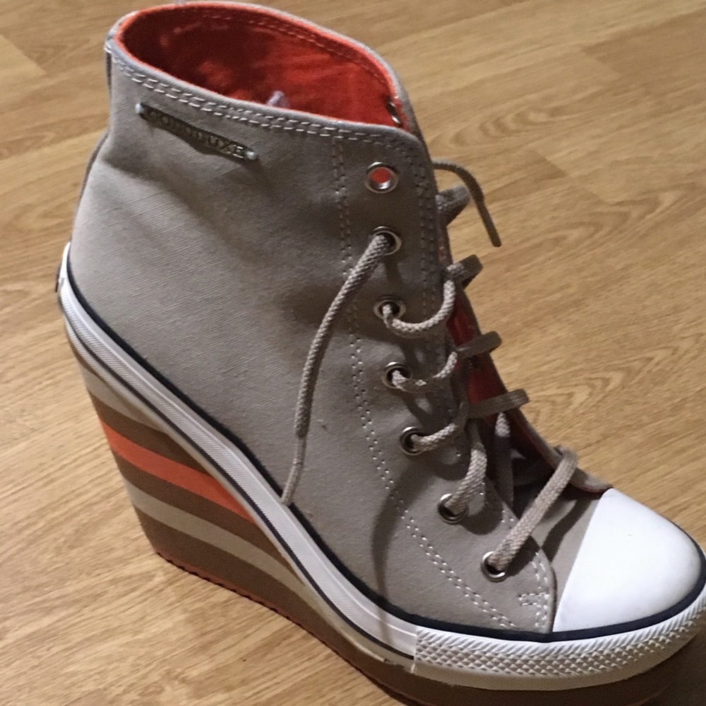 Goldluxe “LuLu” by Rock&Candy Wedge Stack Sneaker